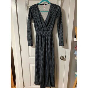 Long sleeve, v-neck maxi dress, size small